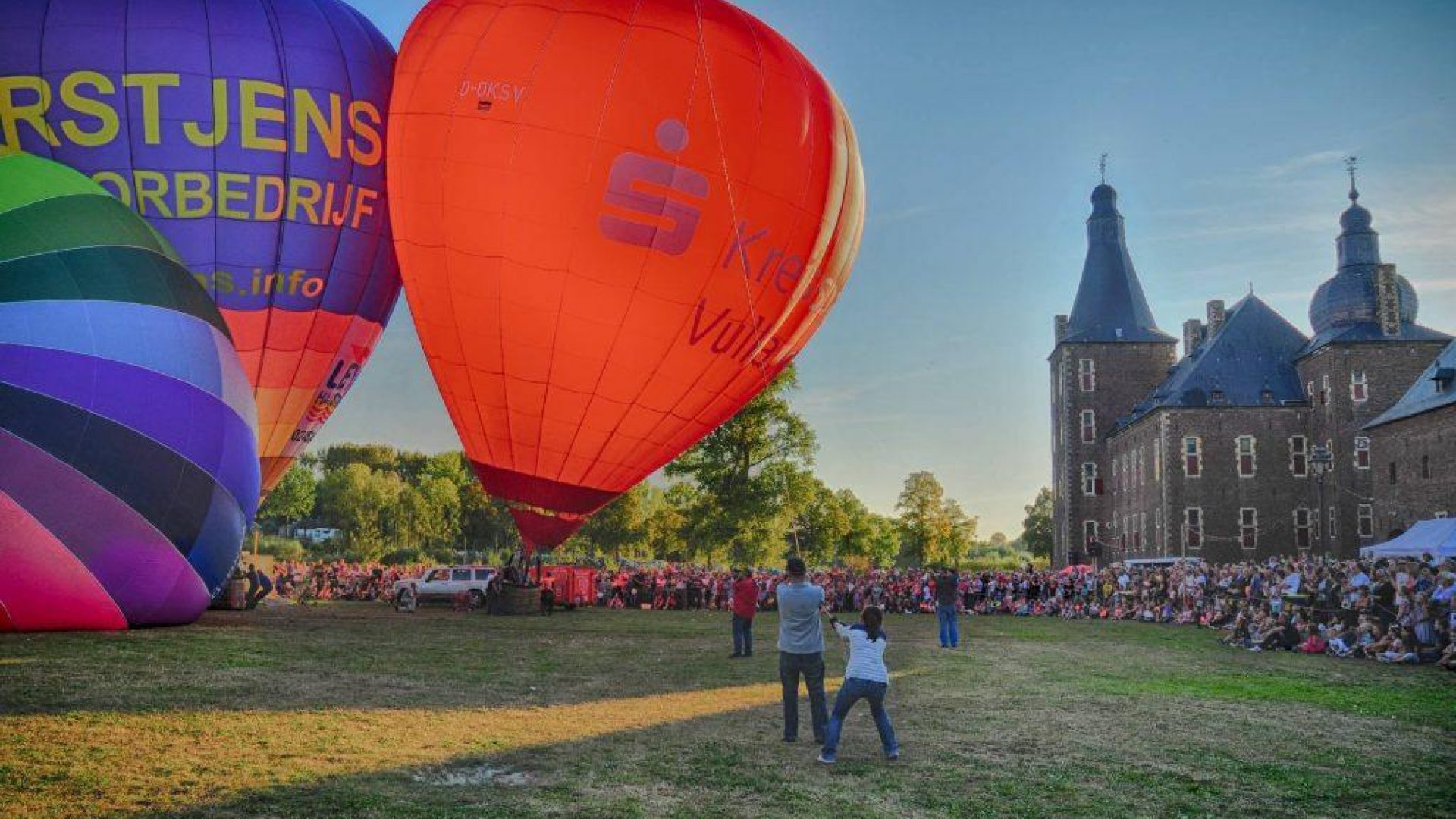 Parkstad Ballonfestival bij Kasteel Hoensbroek